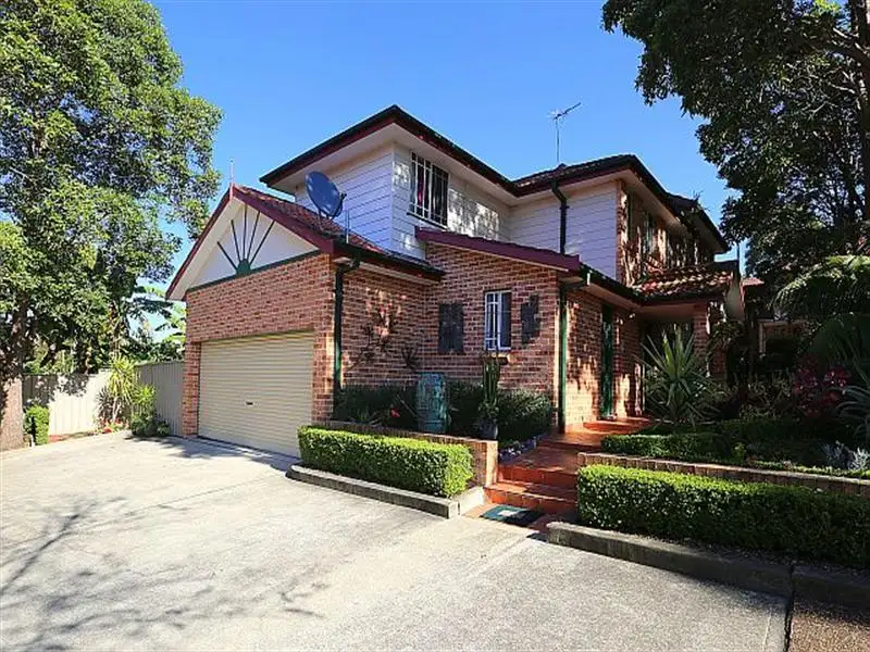 Main view of Homely townhouse listing, 8/224 Old Kent Road, Greenacre NSW 2190