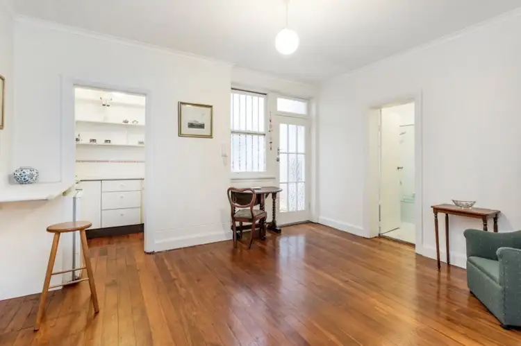 Main view of Homely studio listing, 2/225 Darlinghurst Road, Darlinghurst NSW 2010