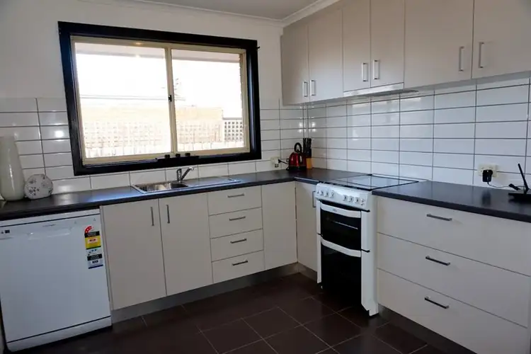 Sixth view of Homely unit listing, 2/12 Archimedes Avenue, Lara VIC 3212