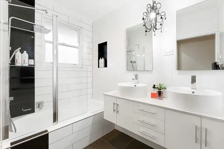 Sixth view of Homely townhouse listing, 1/32 Bales Street, Mount Waverley VIC 3149