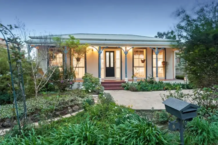 5 Porter Avenue, Roxburgh Park VIC 3064