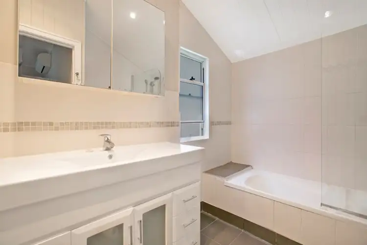 Sixth view of Homely house listing, 54 Crown Street, Wynnum QLD 4178
