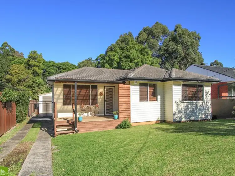 13 Rickard Road, Unanderra NSW 2526