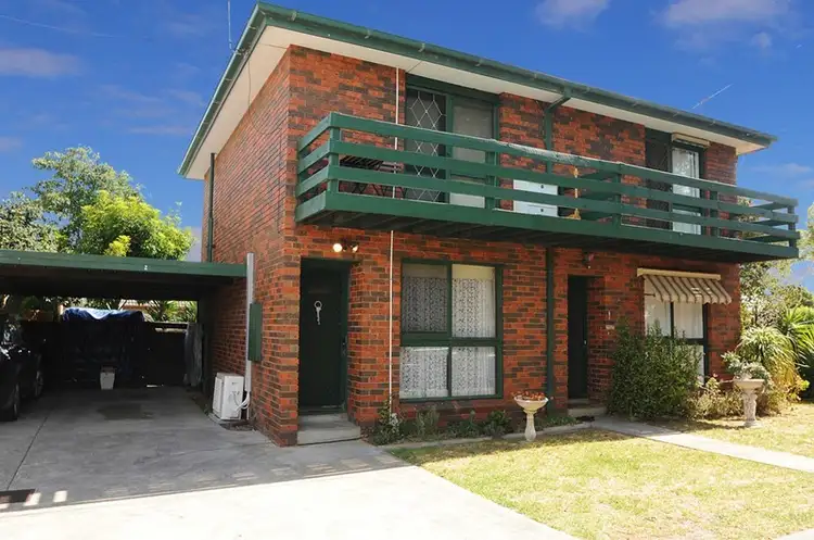 2/14 Carder Avenue, Seaford VIC 3198