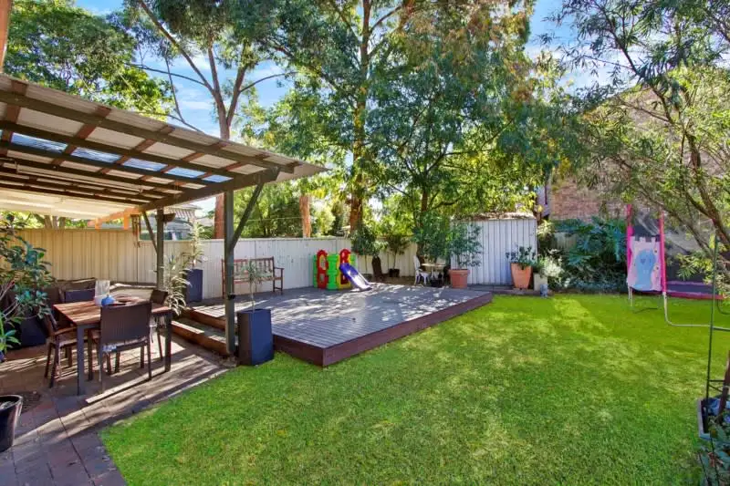 Main view of Homely house listing, 2/24 Books Crescent, Mcgraths Hill NSW 2756