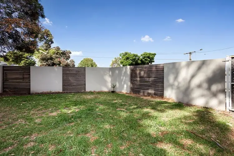 Fifth view of Homely unit listing, 1/26 Camelia Grove, Cheltenham VIC 3192