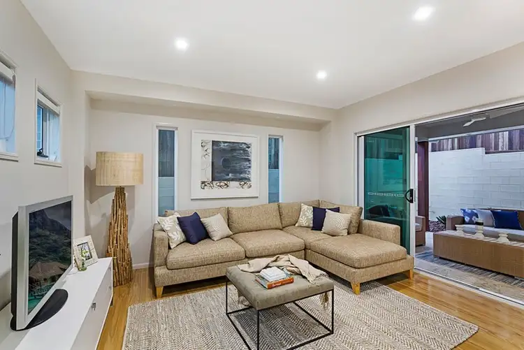 Fifth view of Homely townhouse listing, 2/11B Barry Street, Mount Lofty QLD 4350