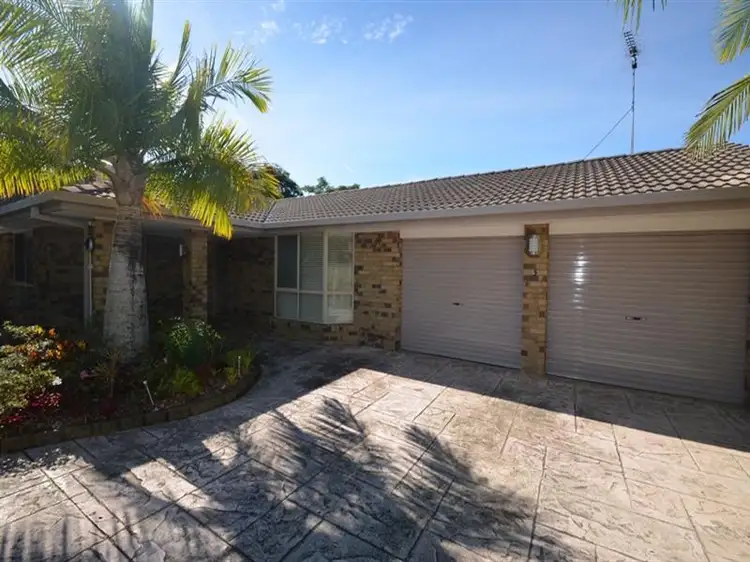 3 Spikes Court, Arundel QLD 4214