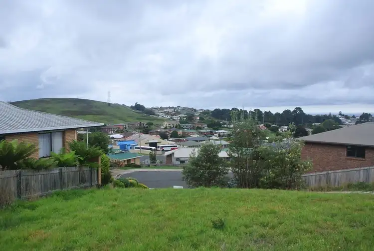 7 Cedar Place, Romaine TAS 7320