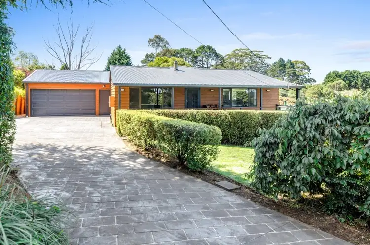 54 Charlotte Street, Robertson NSW 2577