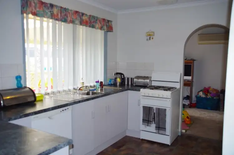 Fifth view of Homely house listing, 3 Walter Court, Paringa SA 5340