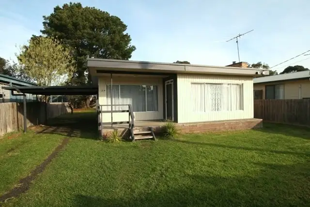 29 Ti Tree Drive, Cowes VIC 3922