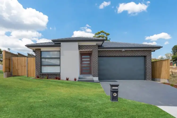 19 Pendergast Avenue, Minto NSW 2566