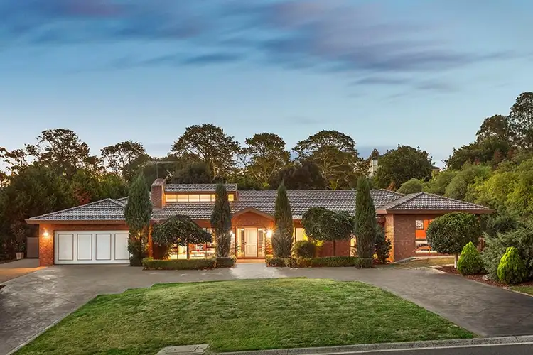 8 St Muir Drive, Warrandyte VIC 3113