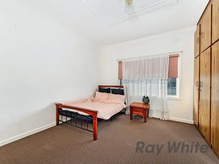 Sixth view of Homely house listing, 15 Kodre Street, St Albans VIC 3021
