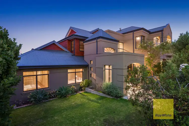 7 Martin Road, Sorrento WA 6020