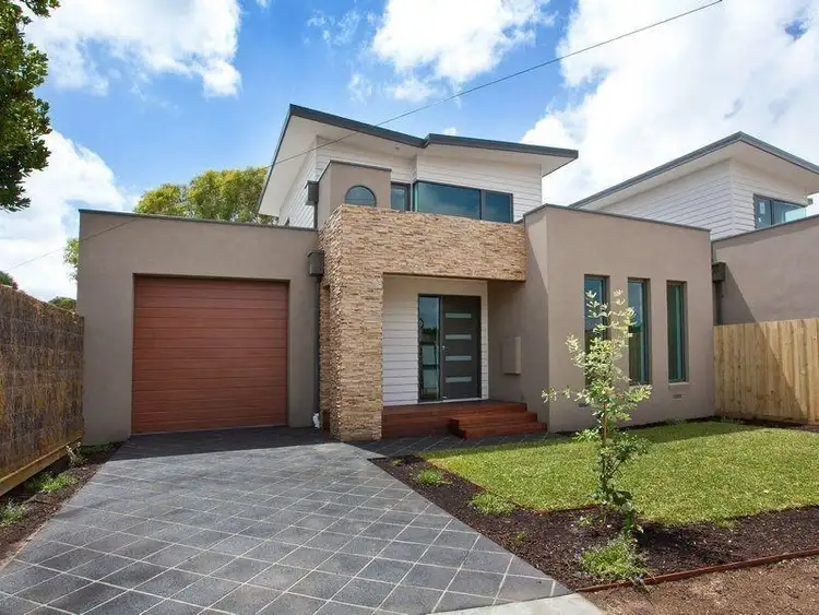 5 Leon Avenue, Rosebud VIC 3939