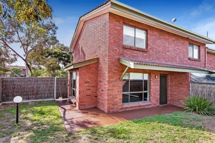 17 Sportsmans Drive, West Lakes SA 5021