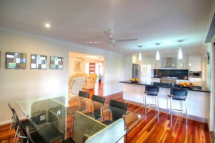 15 Laurel Court, Moores Pocket QLD 4305