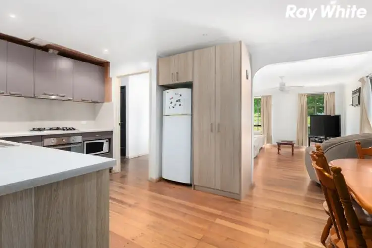 Sixth view of Homely house listing, 1 Dove Court, Pakenham VIC 3810