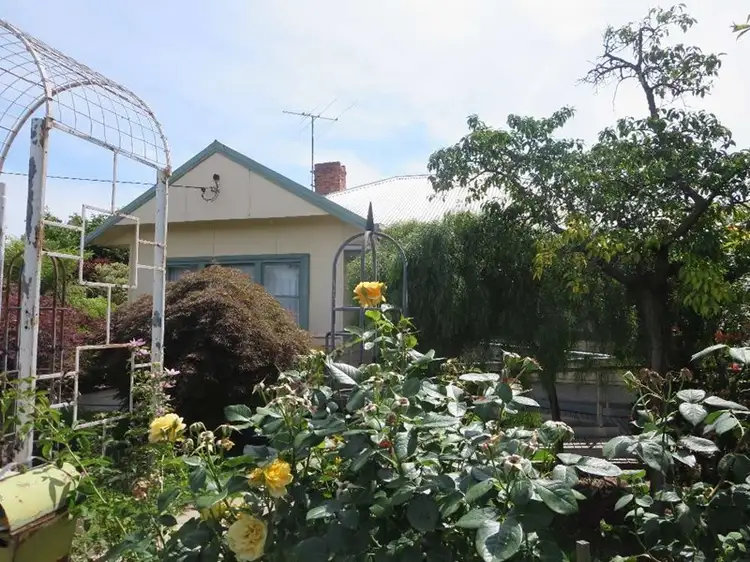 115 Hume Street, Howlong NSW 2643