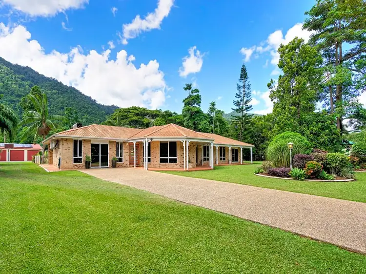 6-8 Peakviews Close, Redlynch QLD 4870