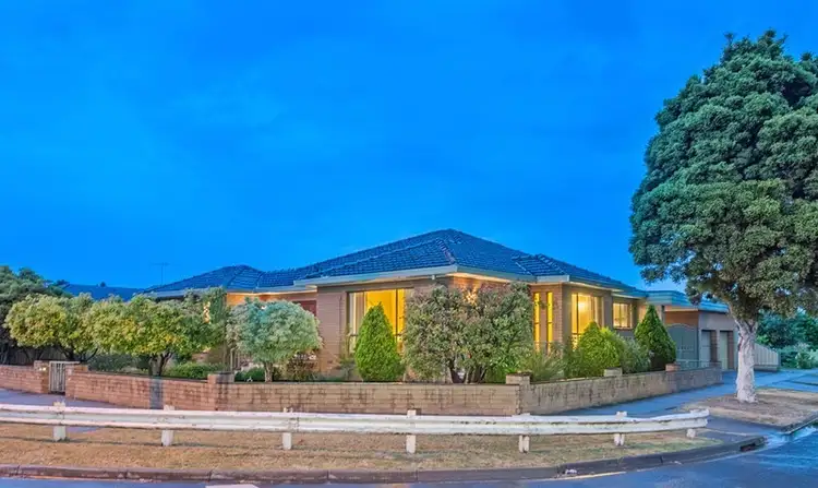 30 Massey Avenue, Reservoir VIC 3073