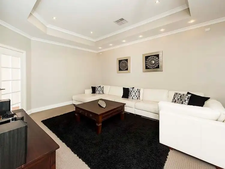4 Hillsborough Avenue, Baldivis WA 6171