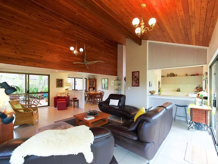 Fifth view of Homely house listing, 2 Springwell Avenue, Springwood QLD 4127