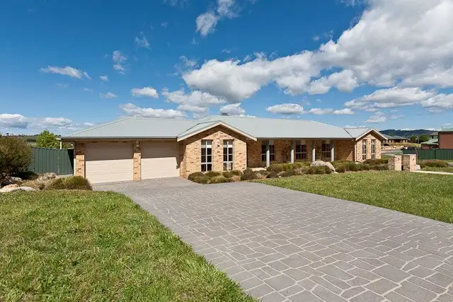2 Ireland Place, Bungendore NSW 2621