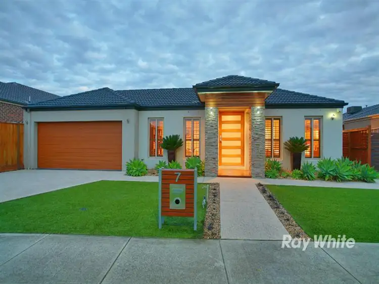 7 Locky Grove, Lyndhurst VIC 3975