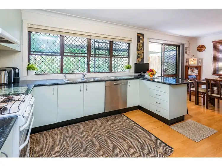 Fifth view of Homely house listing, 15 Cresthaven Drive, Mansfield QLD 4122