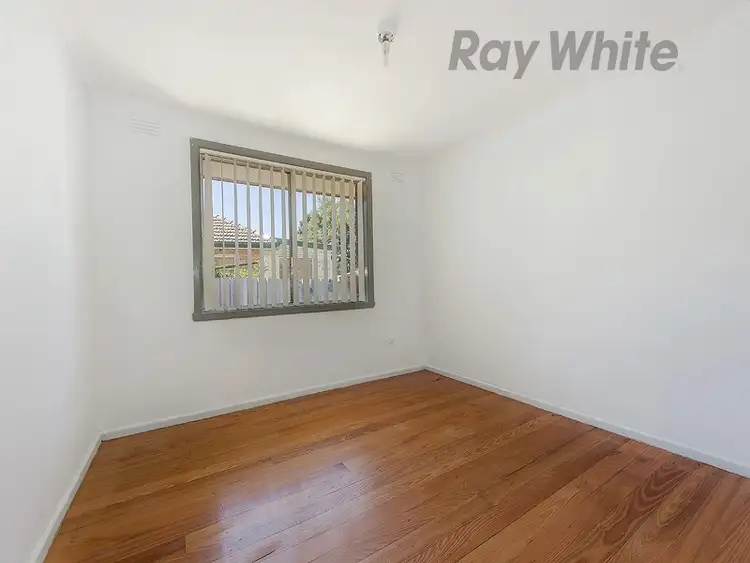 Fifth view of Homely villa listing, 5/40 East Esplanade, St Albans VIC 3021