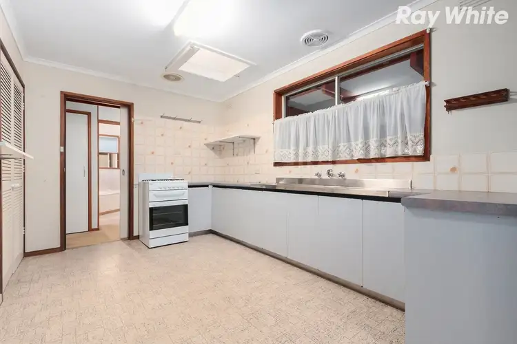 Third view of Homely house listing, 3 Rosalie Court, Pakenham VIC 3810