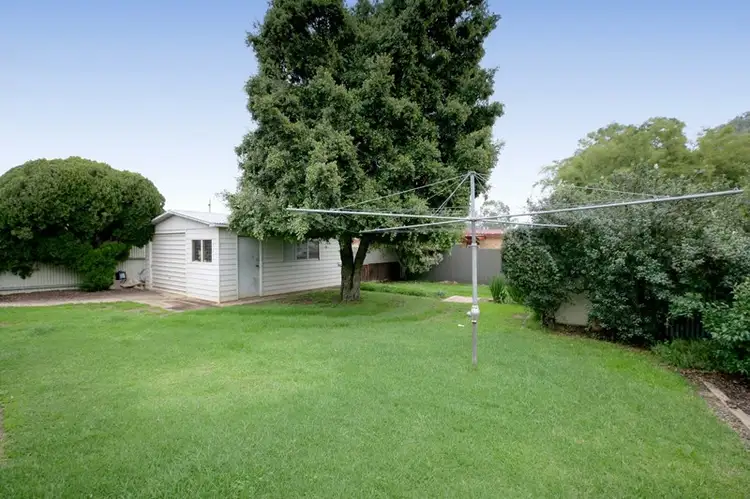 44 Raye Street, Tolland NSW 2650