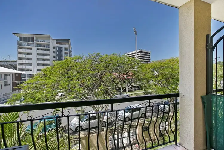 Sixth view of Homely apartment listing, 4/33 Duke Street, Kangaroo Point QLD 4169