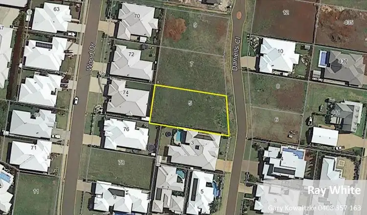 5 Daniells Close, Middle Ridge QLD 4350