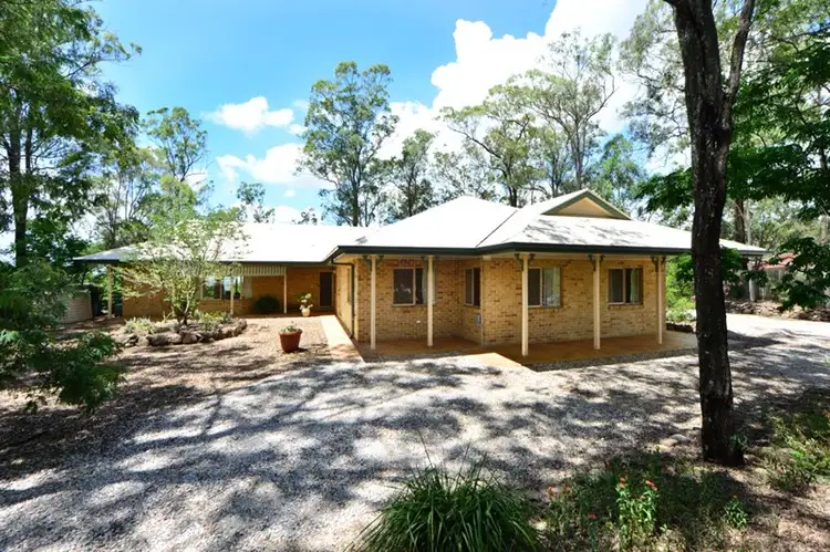 25 Gordon Crescent, Withcott QLD 4352