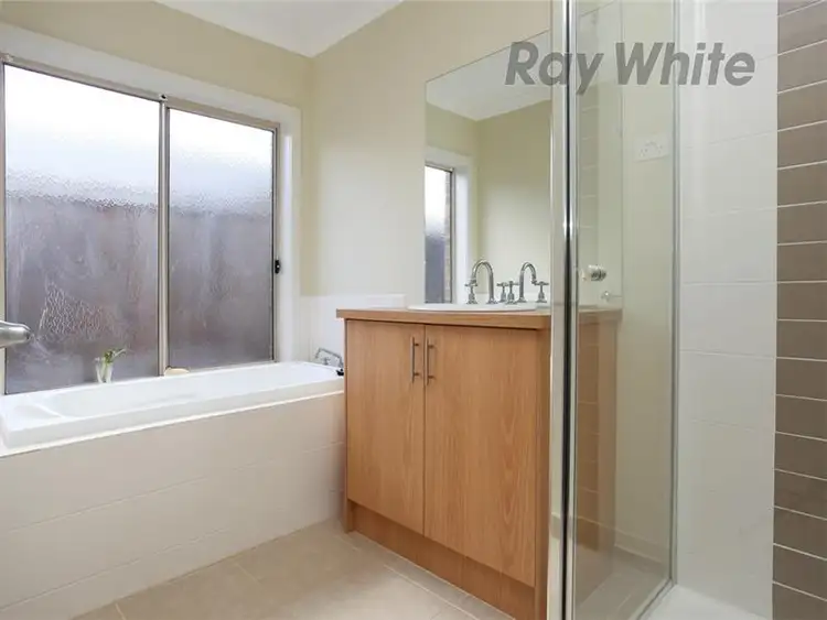 Fifth view of Homely house listing, 11 Ebony Way, Tarneit VIC 3029