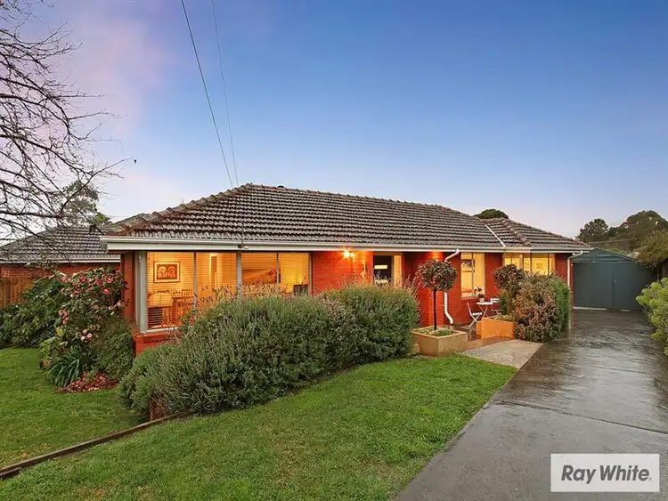 19 KING Street, Croydon South VIC 3136