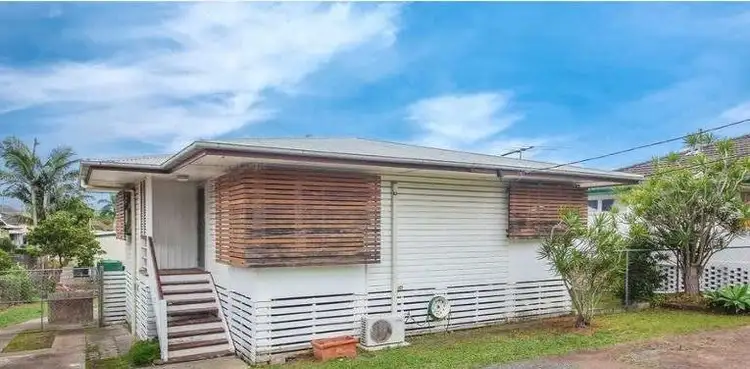 421 Newnham Road, Upper Mount Gravatt QLD 4122