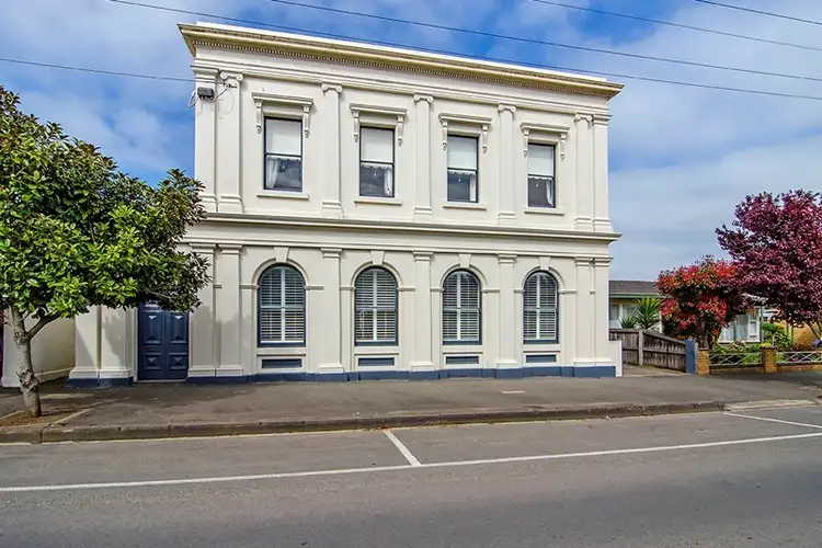 111 Commercial Road, Koroit VIC 3282