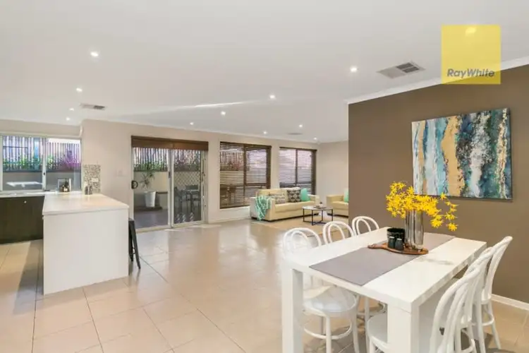 114 Grand Boulevard, Seaford Rise SA 5169