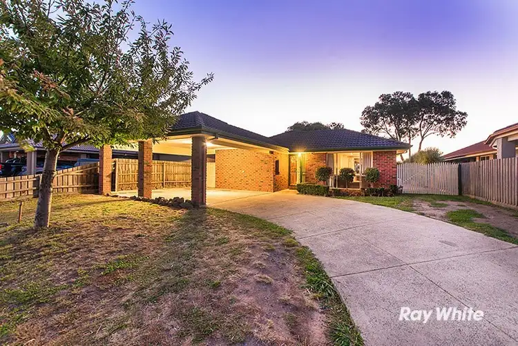 7 Scarborough Avenue, Cranbourne West VIC 3977