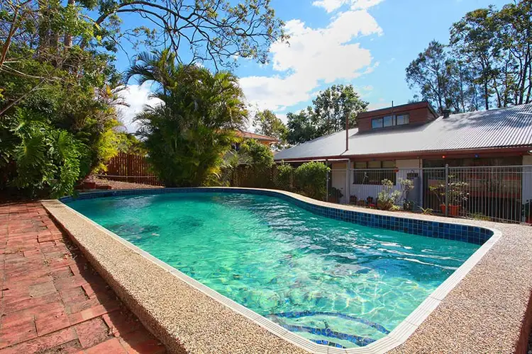 1 Tolaga, Westlake QLD 4074