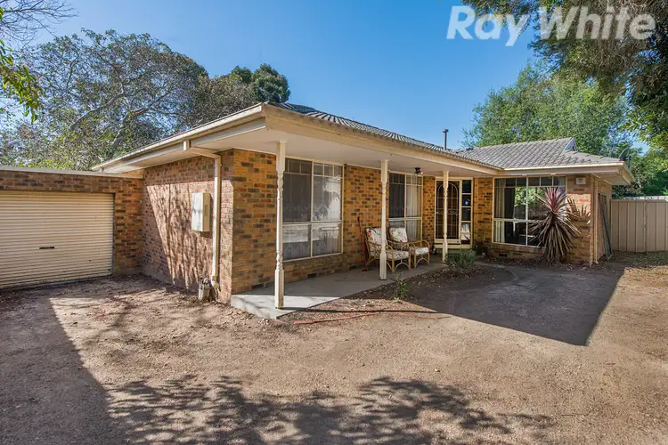 2/21 Kumala Crescent, Bayswater VIC 3153