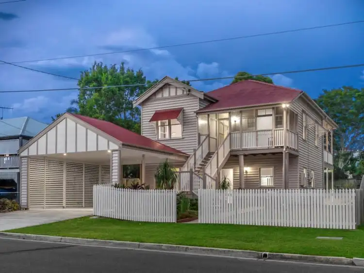7 Myrtle Street, Grange QLD 4051