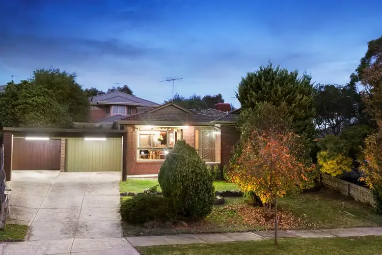 Seventh view of Homely house listing, 4 Mark Court, Chadstone VIC 3148
