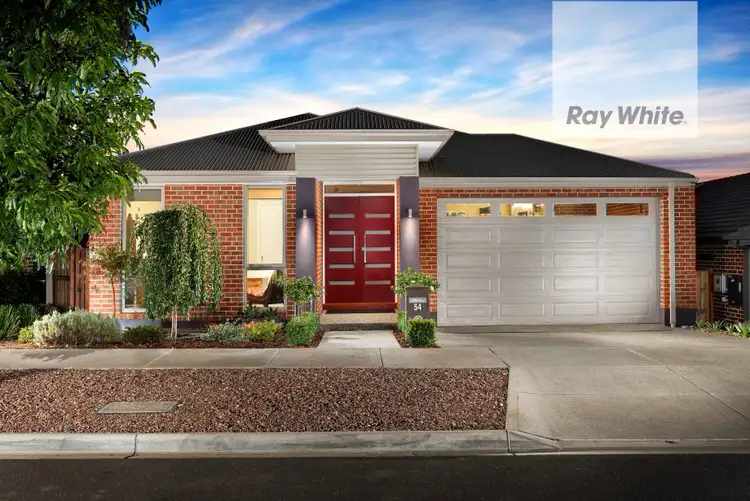 54 Merredin Circuit, Doreen VIC 3754