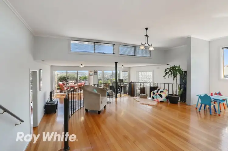 29 Challambra Crescent